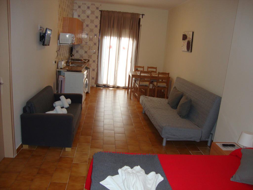 Apartaments Claudi Тосса-де-Мар Номер фото